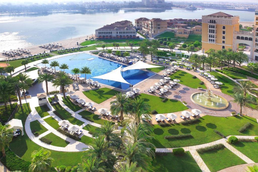 ritz carlton–grand canal – abu dhabi